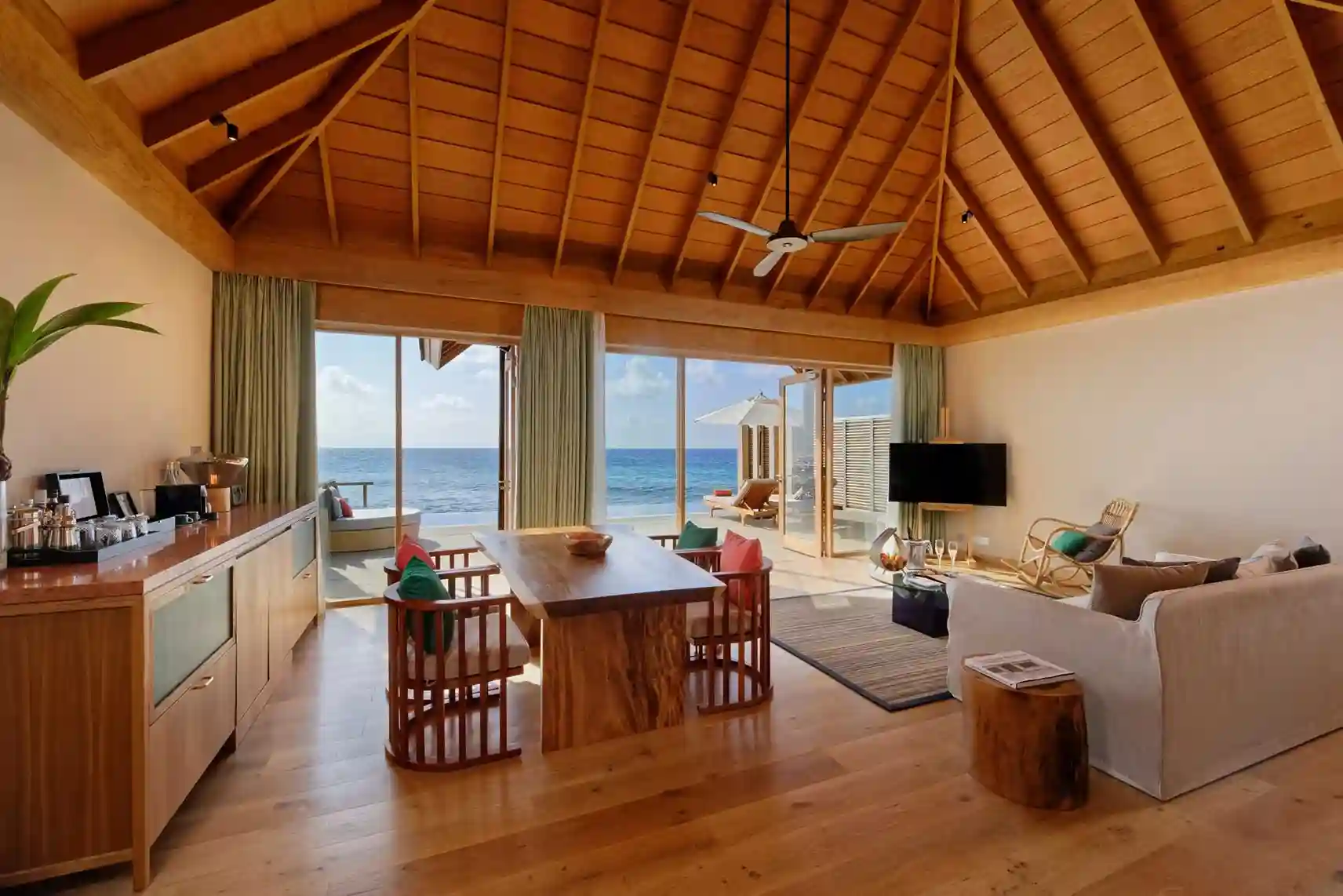 Emerald Faarufushi Resort & Spa-1